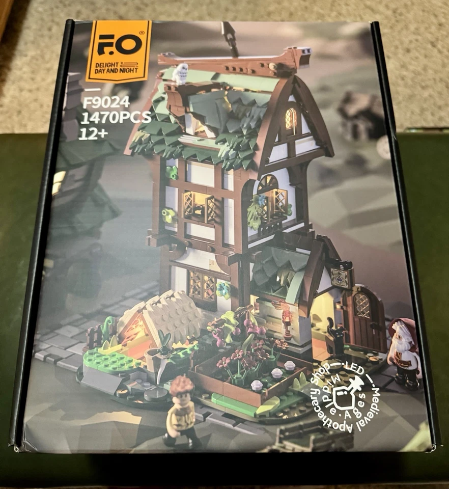 Funwhole (Lumibricks) Medieval Apothecary Shop New Factory Sealed - Image 1 of 1