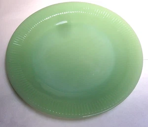 Vintage FIRE KING Anchor Hocking Jane Ray Jadeite 9" Dinner Plate - Picture 1 of 5