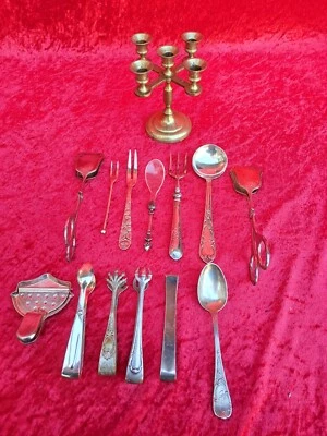 13 schöne , alte Besteckteile  ,  versilbert , + kleiner Messing - Leuchter - Bild 1 von 4