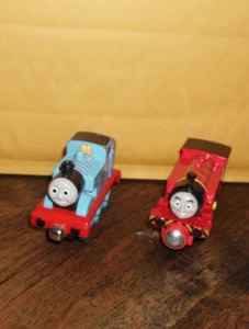 Menge 2 Thomas der Zug Druckguss Minis ~~ Thomas der Panzer und Taskmaster Victor - Bild 1 von 3
