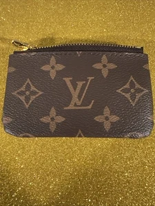 LOUIS VUITTON Coin Case Brown - Picture 1 of 9