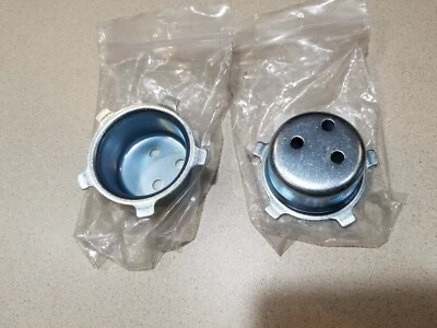 Пара фиксаторов центральных колпаков колес Chevrolet SS 1969 1970 годов выпуска Camaro Chevelle Nova - Изображение 1 из 4