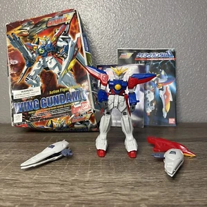Kit Modelo Figura de Acción Wing Gundam 0 Zero Traje Móvil XXXG-00W0 Ban Dai 1/144 - Imagen 1 de 10