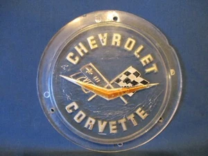 Chevrolet Corvette trunk emblem Vintage for display or crafts parts only - Foto 1 di 4