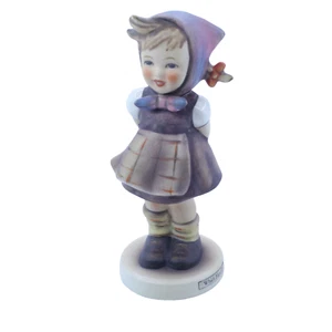 Estatuilla Goebel Hummel Which Hand 258 TM 5 AÑOS 70 de colección manos de niña - Imagen 1 de 11