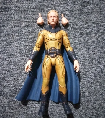 Figura Hasbro Marvel Legends Thunderbolts Sentry Avengers MCU Void Bob Reynolds Foto 1 de 3