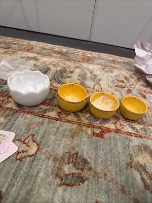 Tazas medidoras de huevos agrietados de pollito de Pascua The Bakeshop envío rápido ¡Súper lindas! Foto 1 de 4