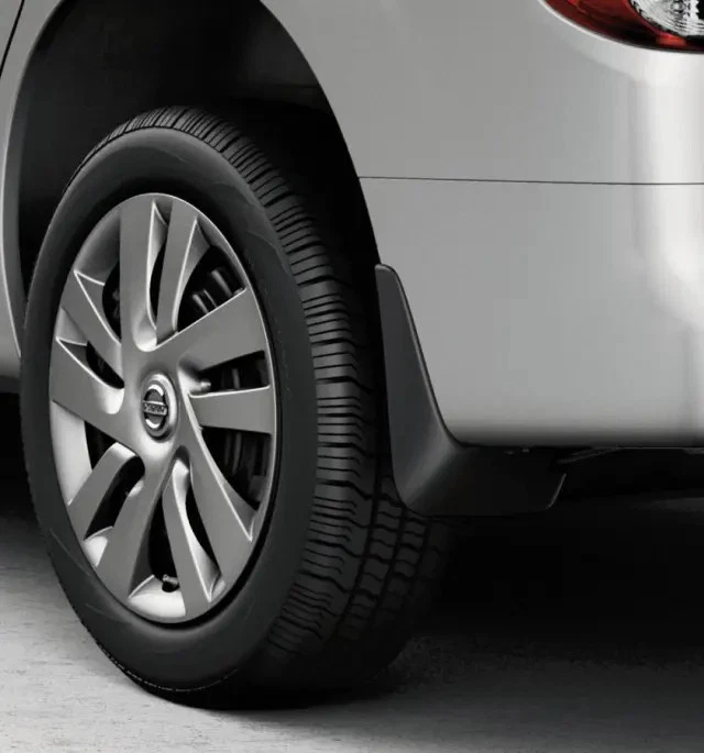 Protectores contra salpicaduras traseros originales Nissan NV200 2013-2021 999J2-FZ004 Foto 1 de 1