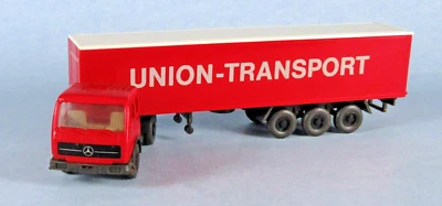 Remolque WIKING Mercedes-Benz Union-Transport (rojo) modelo de plástico escala 1/87 HO Foto 1 de 4