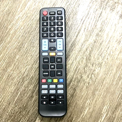 Genuine Remote Control & Battery Cover for INSIGNIA SAMSUNG TV NS-RMTSAM17 Black - Image 1 of 3