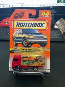 1998 MATCHBOX ANIMALS “ VOLVO CONTAINER TRUCK “ #44 - Picture 1 of 4