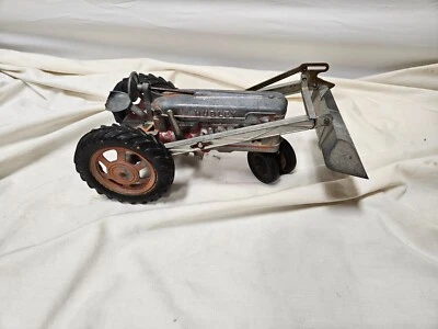 Cucharón cargador tractor Hubley vintage con ruedas de goma Foto 1 de 4
