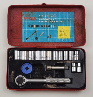 Vintage Champion Tools COMPLETE 17-Piece 1/4 Drive S.A.E. Ratchet Socket Set - Image 1 of 4