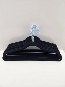 Clothes Hangers, 30 Pack, non slip, Black, New In Box (1121) - Picture 1 of 1