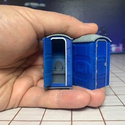 Toilette Chimiche Portatili Da Strada In Scala 1:43 Porta-Potty 2 Pezzi. - Immagine 1 di 4