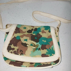 Nica Camo Small Cross Body Bag - Picture 1 of 3