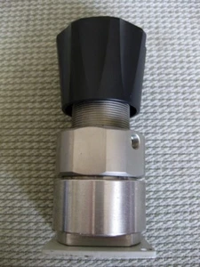 Drager Tescom 442261-A42 High Purity Process Gas Pressure Regulator 400PSI USA - Picture 1 of 5