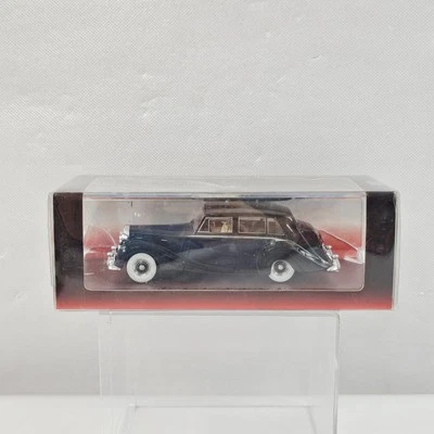 Truescale Rolls Royce Silver Wraith 1952 Park Ward Saloon 1:43 Scale Diecast Car - Image 1 of 4