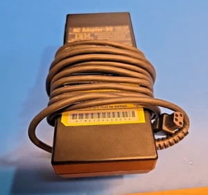 84G2098 IBM THINKPAD AC 120VAC ADAPTATEUR SECTEUR - 30 20V 1,5A 10V 3A adaptateur secteur - Photo 1/6