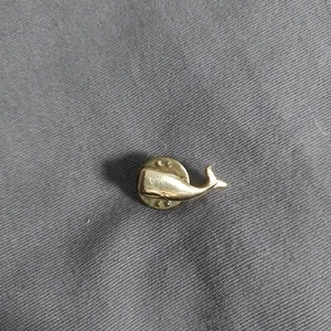 Wal goldfarbene Revers Hut Jacke Pin - Bild 1 von 1