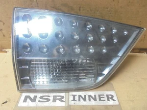 LUZ INTERIOR TRASERA PASAJERO MITSUBISHI OUTLANDER 2010 LADO CERCANO - Imagen 1 de 4
