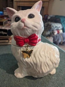 Weiße Perserkatze Keksdose von Yu Yu für Neiman Marcus Weihnachten - Bild 1 von 3