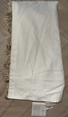 Falda de cuna Emily & Meritt for Pottery Barn niños marfil dorado borlas forrada Foto 1 de 3