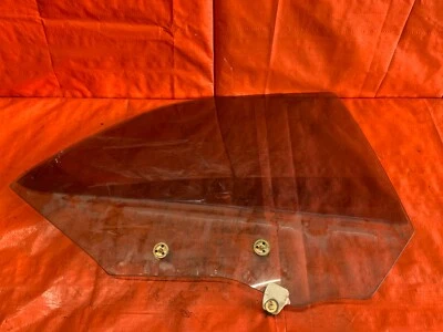 OEM 1994 - 1997 ACURA INTEGRA DB8 SEDAN - PASSENGER RIGHT REAR GLASS WINDOW - Image 1 of 4