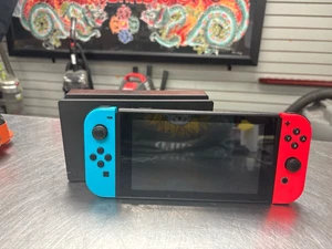 USED Nintendo Switch HAC-001 Handheld Game System Console (QUC024242) - Picture 1 of 4