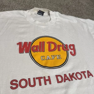 T-shirt parodia hard rock South Dakota Wall Drug Cafe vintage anni 90 XL - Foto 1 di 6