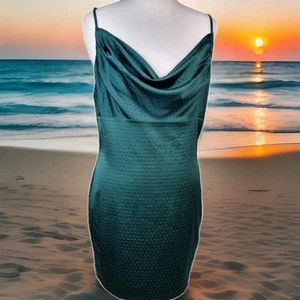 Oh Polly mini green sparkly dress size 12/14 party - Picture 1 of 6