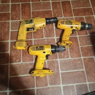DeWalt Drills For Parts/Repair *Read* DW945 - DW959 - DW952 - 3 Tool Combo - Image 1 of 4