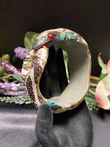 Vintage Resin Hand Painted Lizard Serpent Bangle Fashion Bracelet - Picture 1 of 13