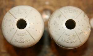 Vintage Muscle bike bicycle GEM England White Handlebars Bar end plugs caps - Picture 1 of 11