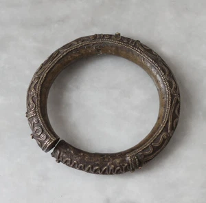 Antique brass bracelet or anklet, nicely decorated, good patina INDIA - Picture 1 of 1