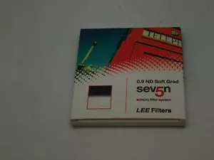 Lee Filters Seven5 0.6 ND Grad Soft Resin Filter 75x90mm - Picture 1 of 4