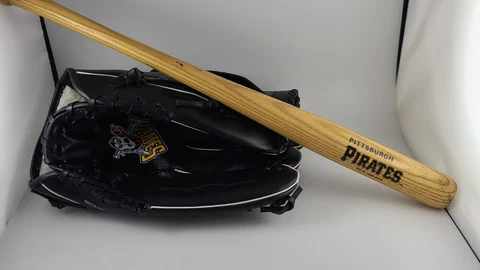 Pittsburgh Pirates SGA Lot Miniature Wooden Baseball Bat & Leather Field Glove Cover