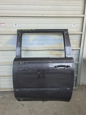 Chevrolet Tahoe Suburban 2015 2016 2017 2018 2019 2020 puerta trasera izquierda usada OEM Foto 1 de 4