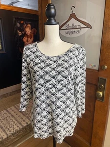 Tribal Stretch-Extensible Women's Top (XL) - Picture 1 of 3