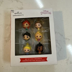 Hallmark Disney Princesa 6 Mini Adornos / Ariel Mulan Cenicienta Moana NUEVO - Imagen 1 de 4