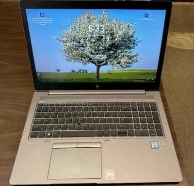 Portátil HP ZBook Foto 1 de 4