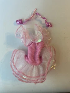 VTG 1991 Pretty Surprise Barbie Replacement Dress And Hair Accessory Pink - Picture 1 of 7
