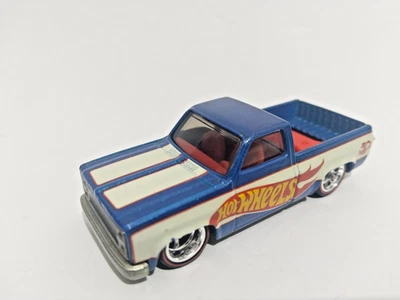 Esclusiva vetrina Hot Wheels 2018 '83 Chevy Silverado 50th LOOSE - Immagine 1 di 4