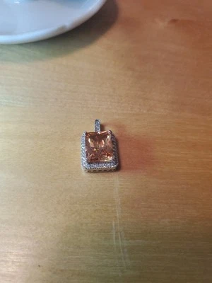 4 CT Padparadscha Sapphire & White Topaz 925 Sterling Silver Pendant New! - Image 1 of 4