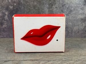 Vintage AVON Kiss'N Lip Gloss Compact - PINK & PEACH - Red Lips