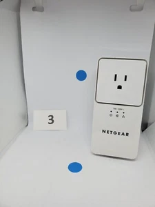 Netgear XAV2501 Powerline AV+ 200 Adapter with Pass-Thru Outlet - Tested - Picture 1 of 4