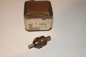 Nuevo de Lote Antiguo Delco Remy F1851 / 1972329 Transmisor de Temperatura 1965+ Mustang, Cougar etc... - Imagen 1 de 4