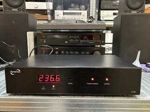 Dynavox HiFi-Netzfilter X7000 Mehrfach-Steckdose mit 6 Steckplätzen - Bild 1 von 3
