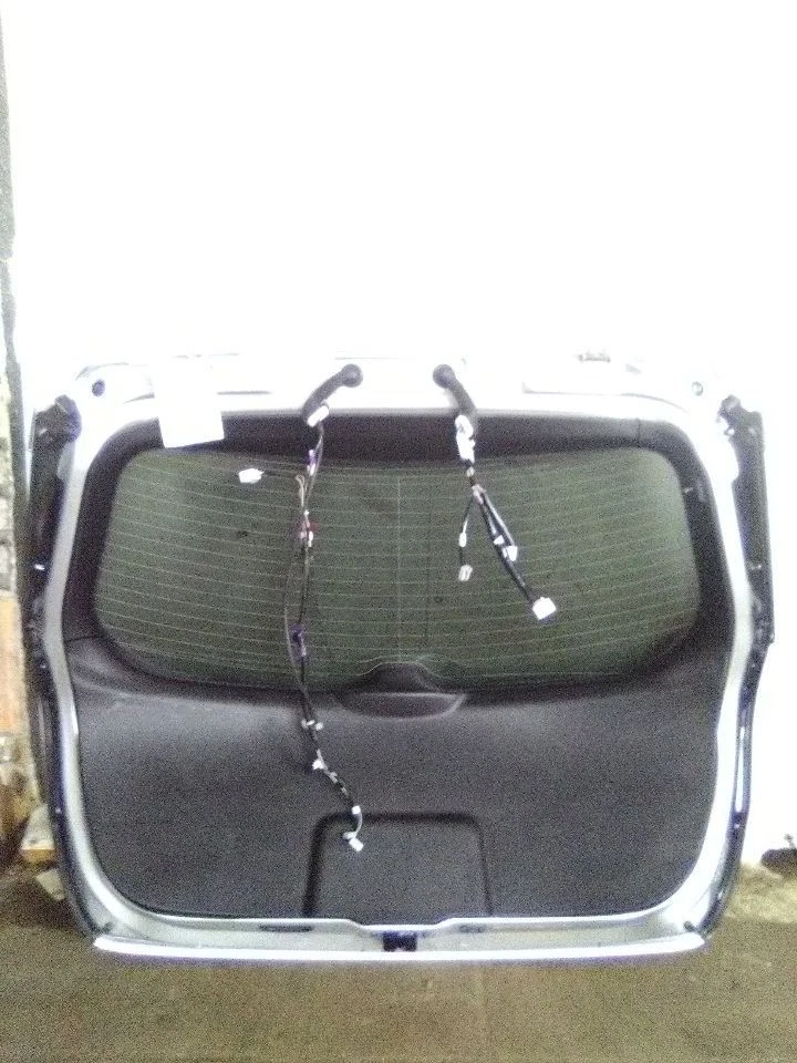 09-16 Toyota Venza Trunk/Hatch/Tailgate Heated Wiper Rear View Camera - Image 1 of 4