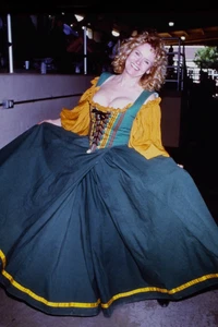 SHARON FARRELL, 1992, 35mm Slide - Picture 1 of 1